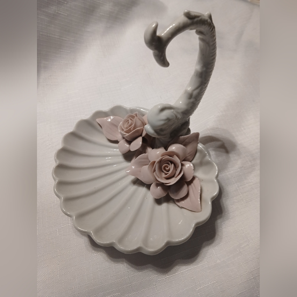 Nuova Capodimonte Porcelain Fish Shell Roses Trinket Ring Dish